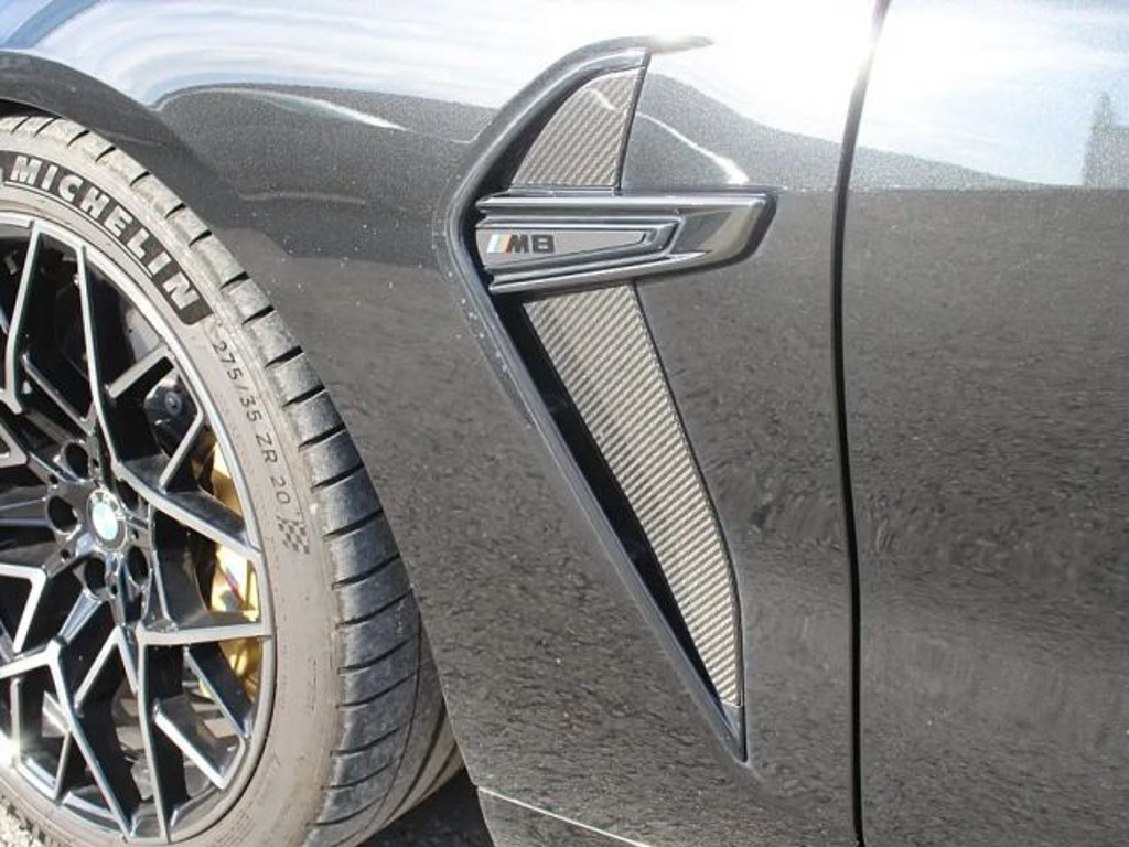 BMW M8