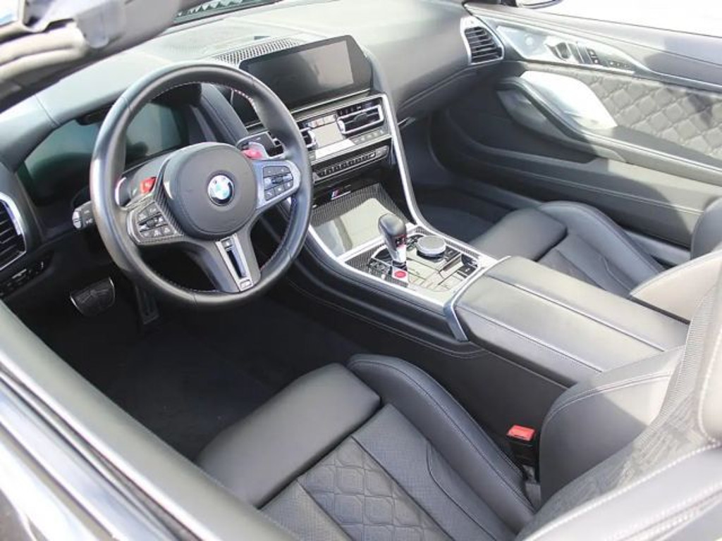 BMW M8