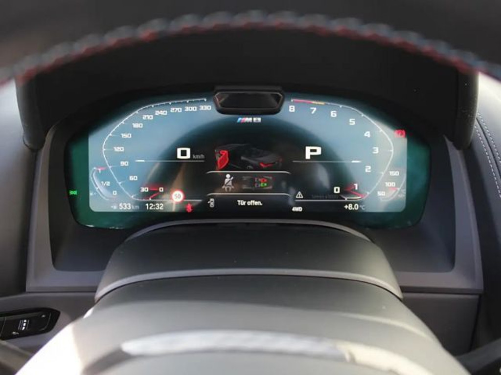 BMW M8