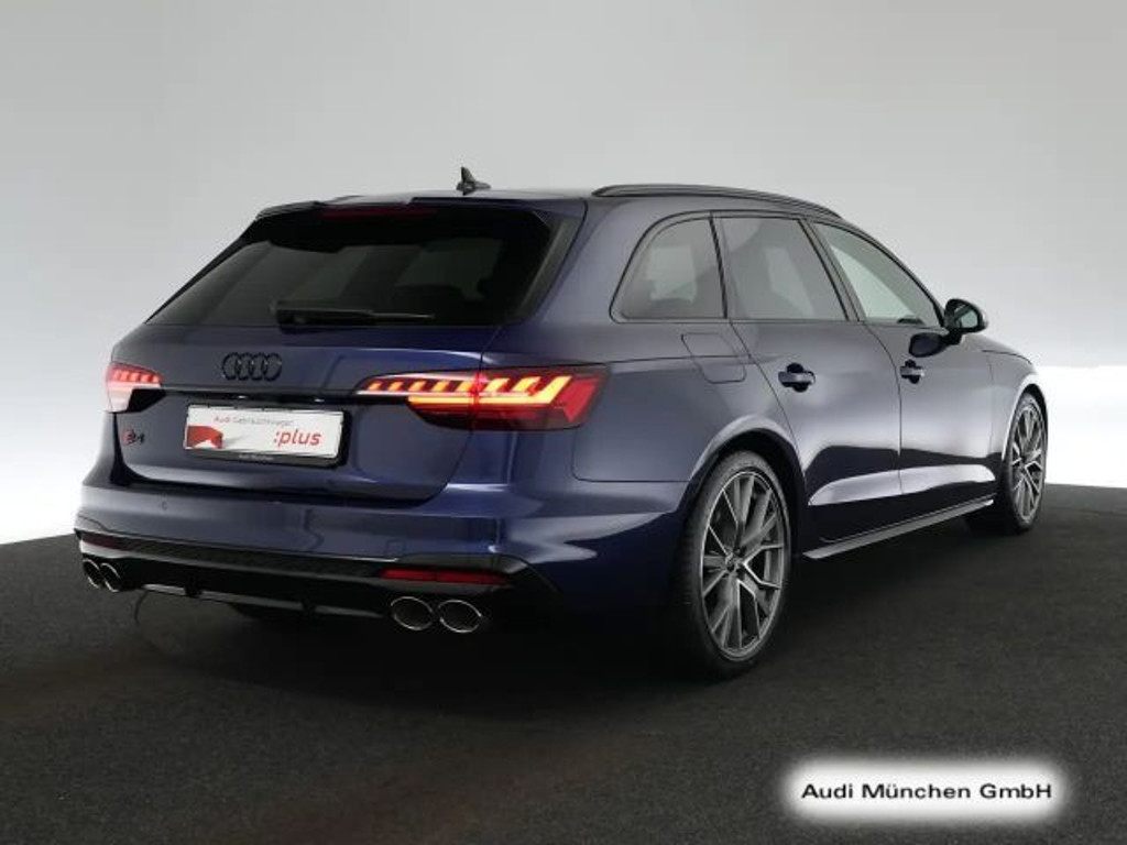 Audi S4