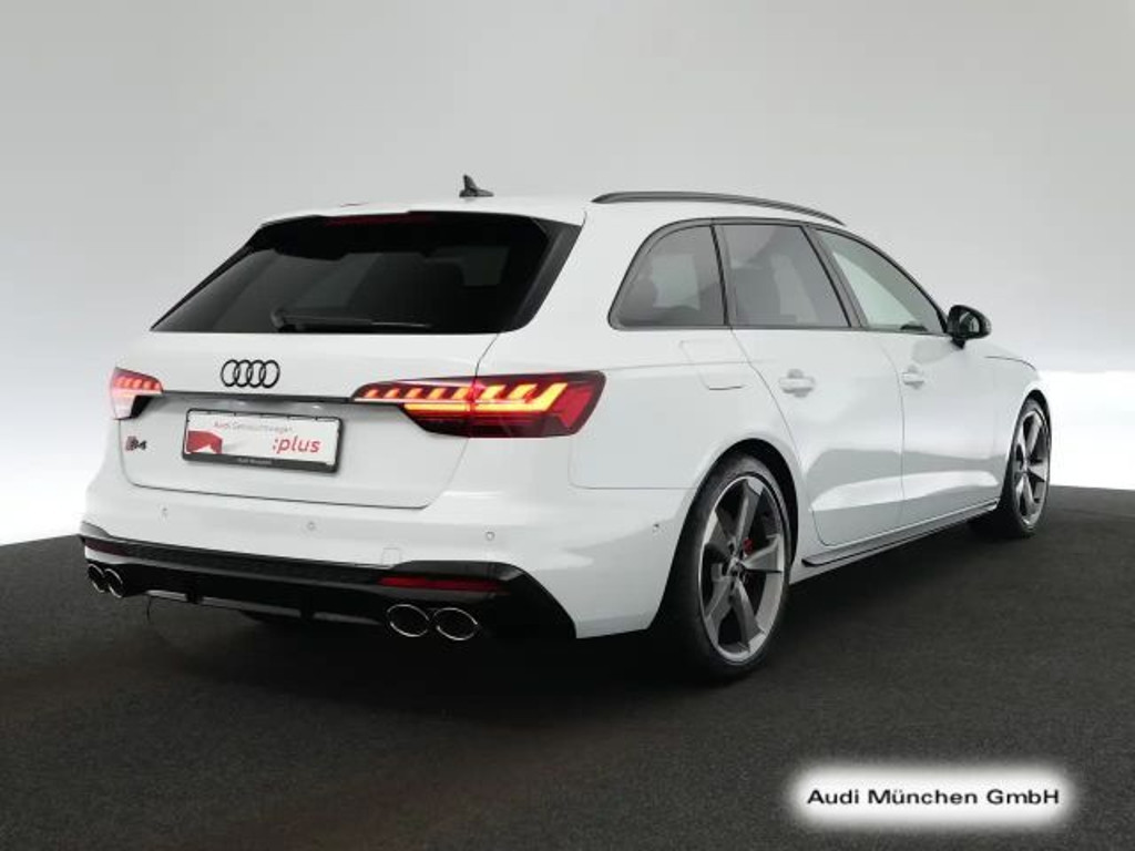 Audi S4