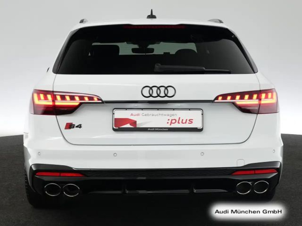 Audi S4