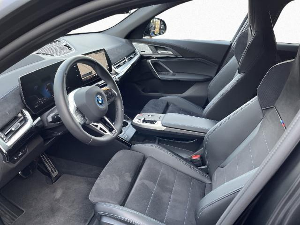 BMW iX2