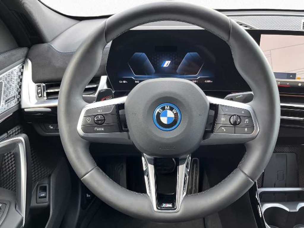 BMW iX2