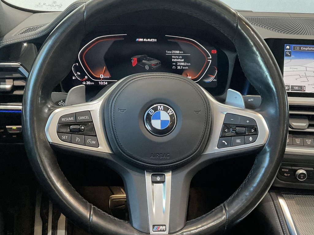 BMW M440