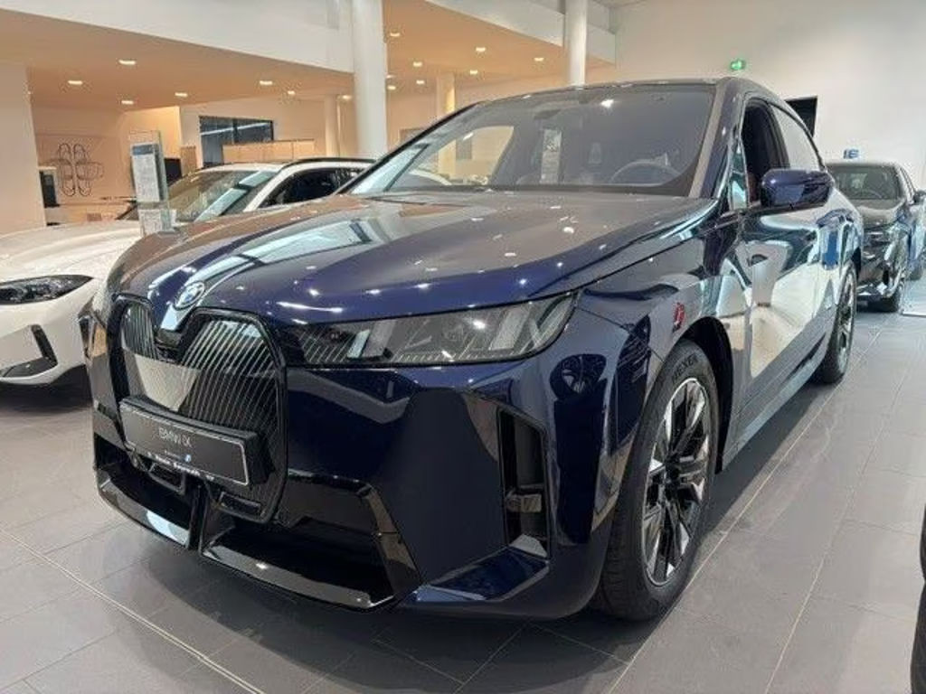 BMW iX xDrive60