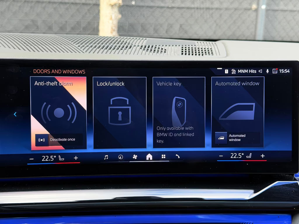 BMW i5