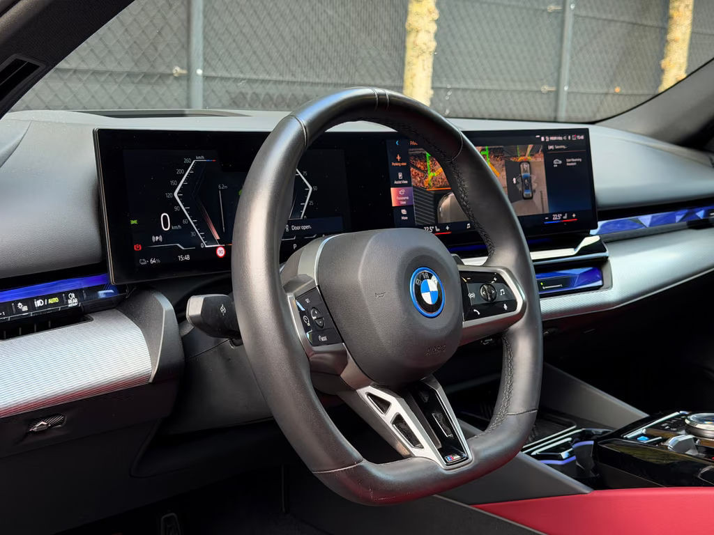 BMW i5