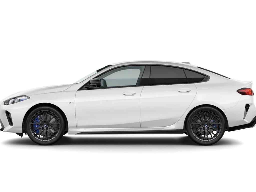 BMW M235