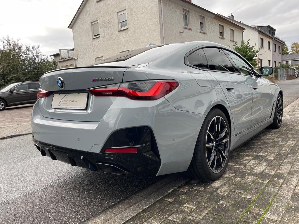 BMW M440