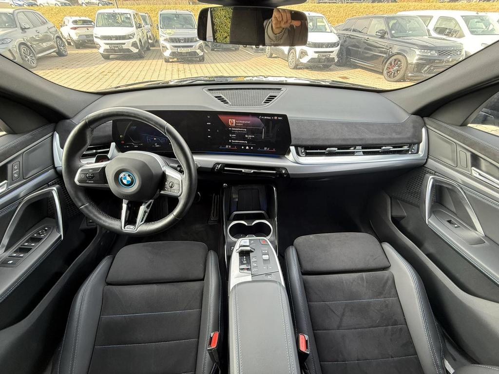 BMW iX2
