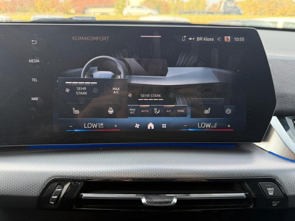 BMW iX2