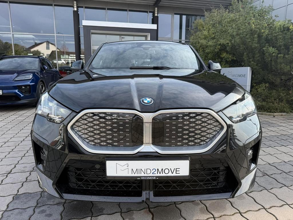 BMW iX2