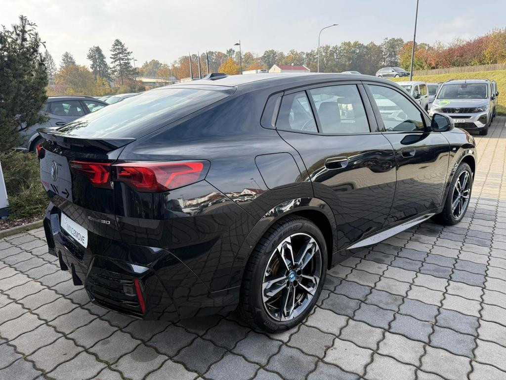 BMW iX2