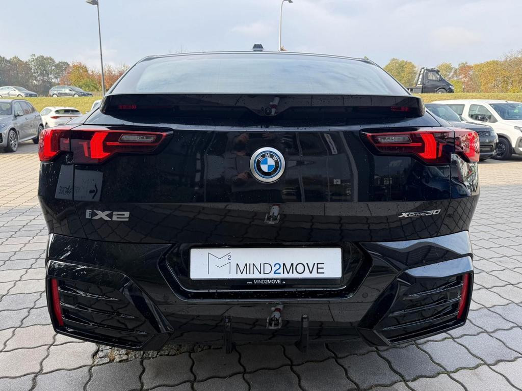 BMW iX2