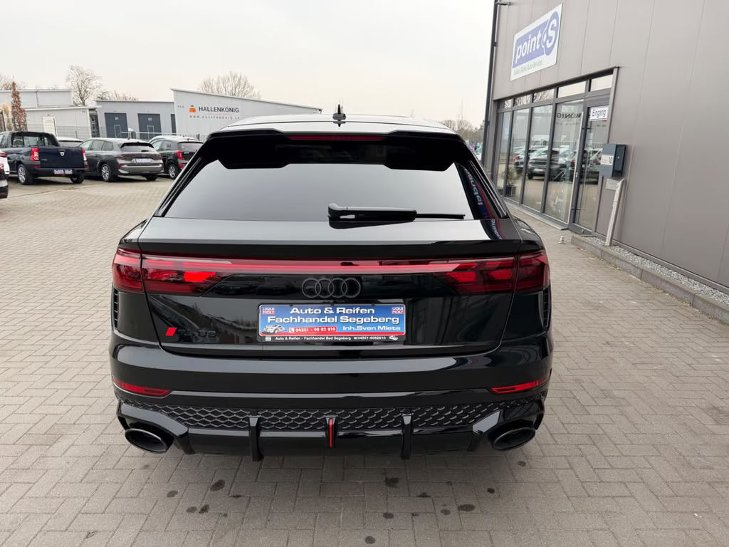 Audi RS Q8