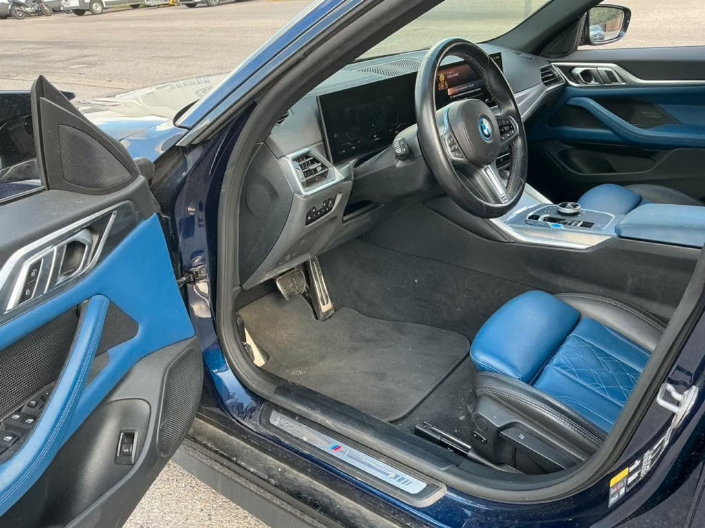 BMW i4