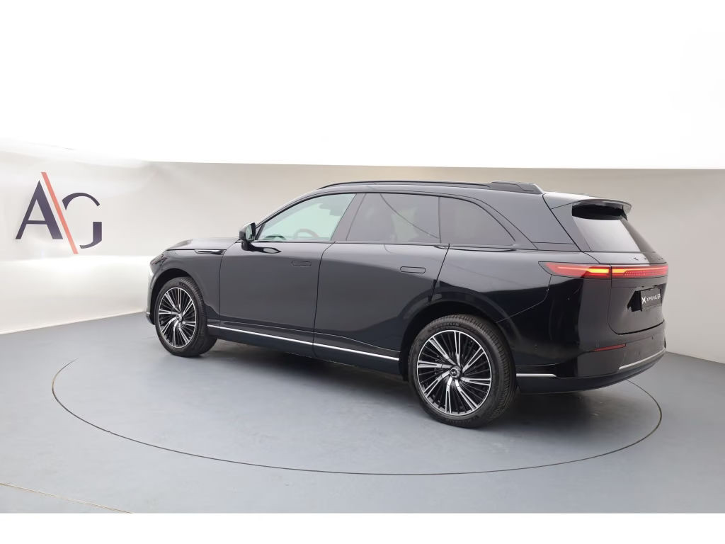 Xpeng G9