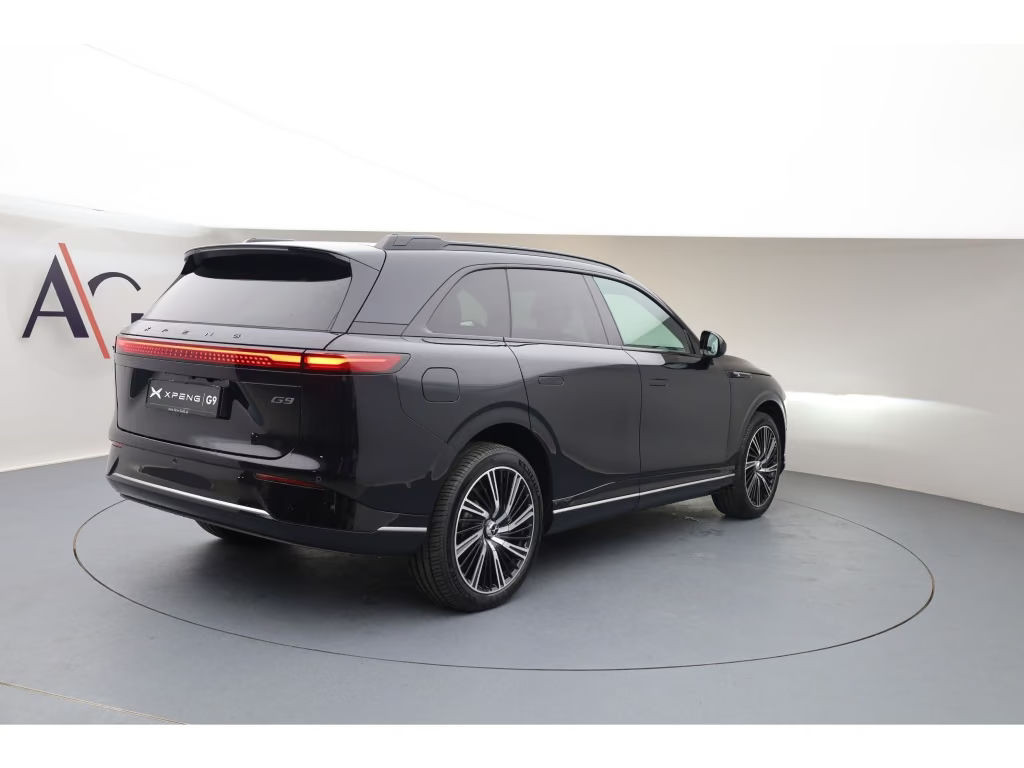 Xpeng G9