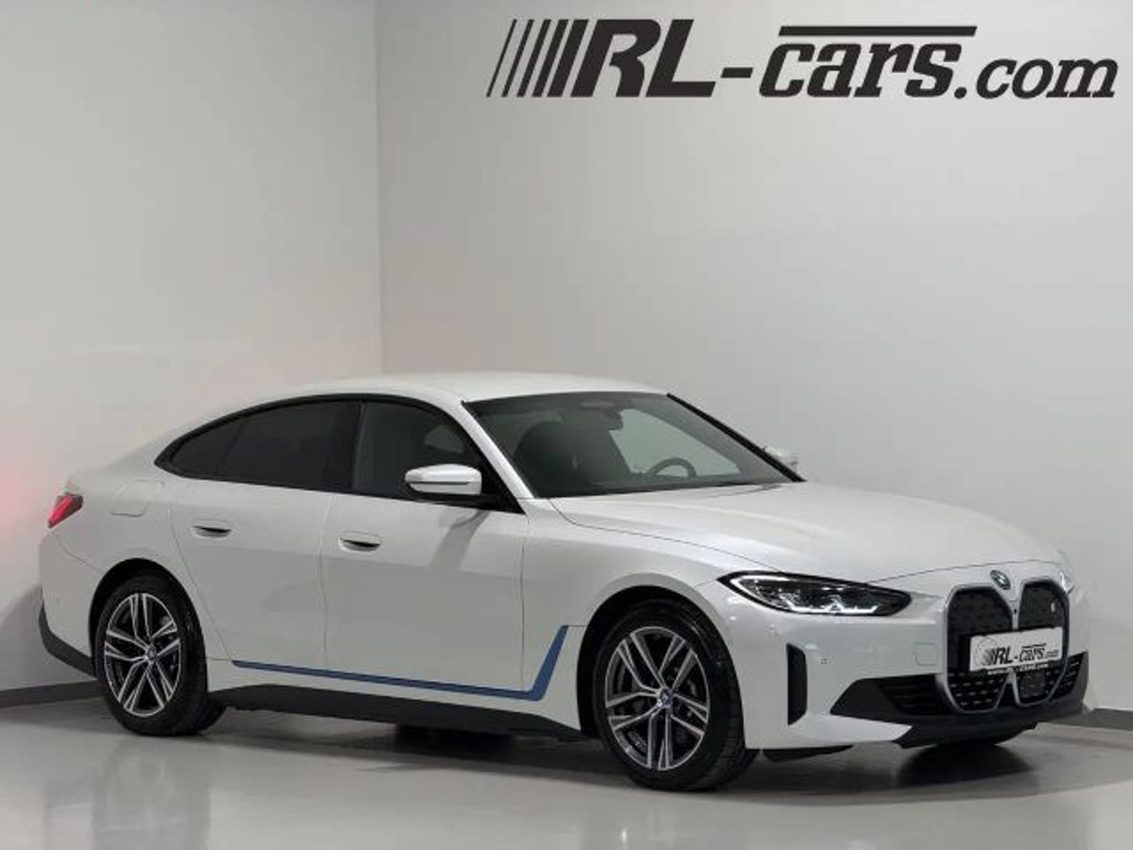 BMW i4 Sedan
