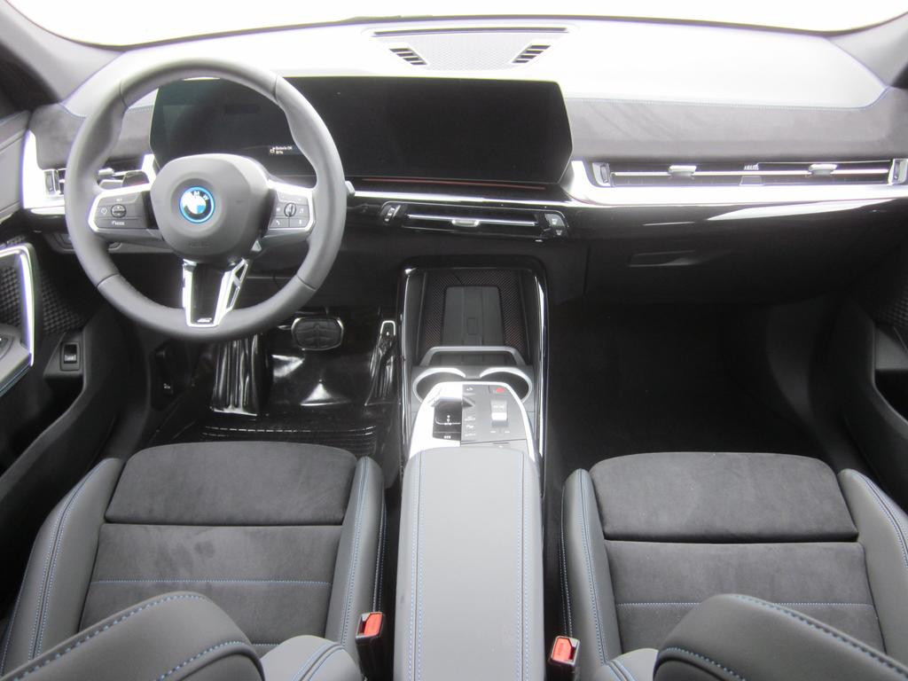 BMW iX2