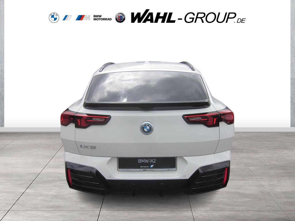 BMW iX2