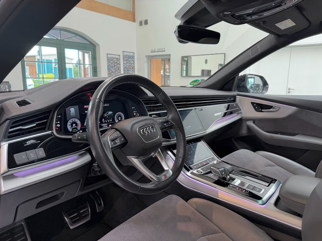 Audi Q8