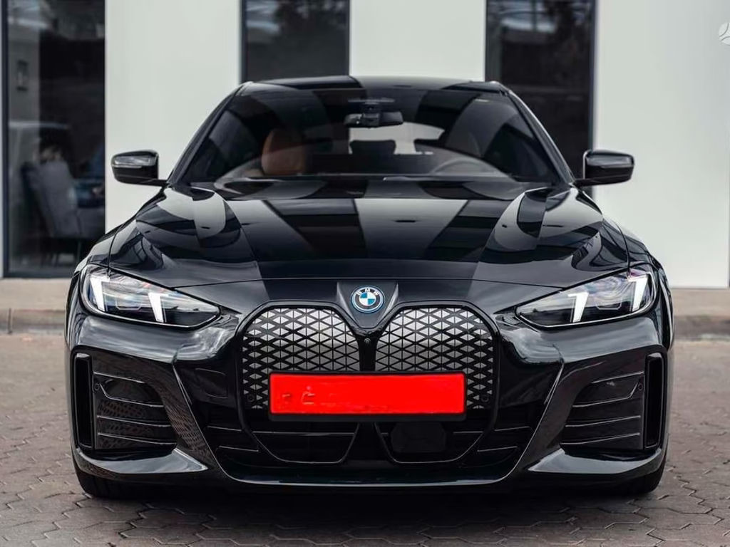 BMW i4