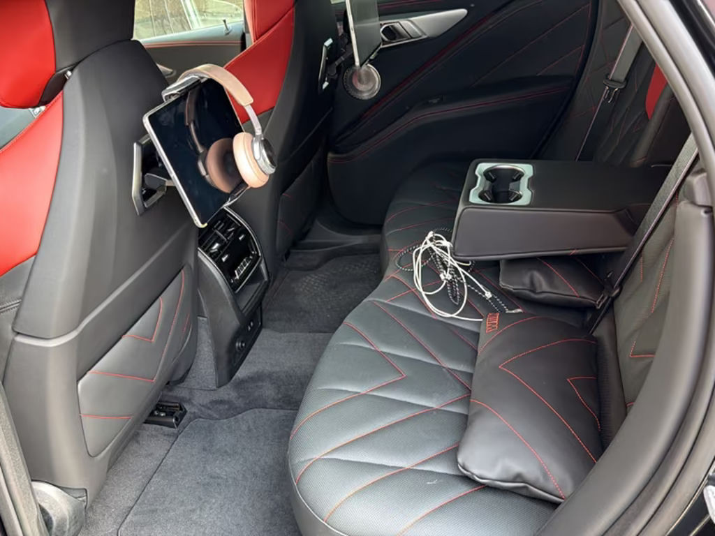 BMW XM
