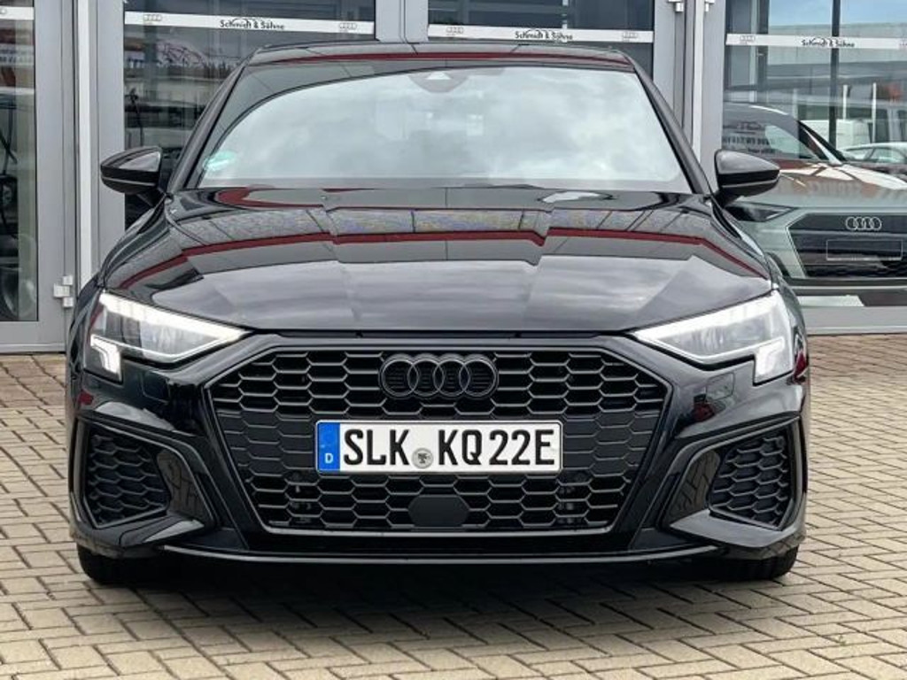 Audi A3 Sedan S-Line S-Tronic Hybride
