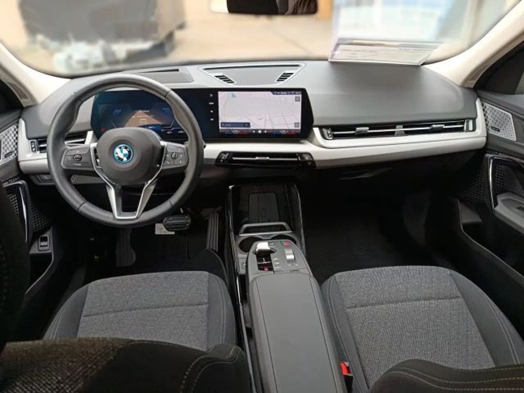 BMW iX2