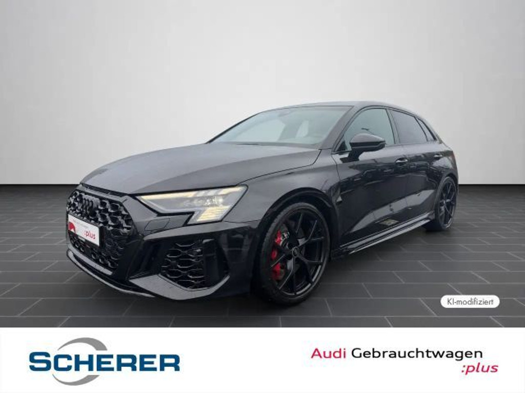 Audi RS3 Sedan S-Tronic