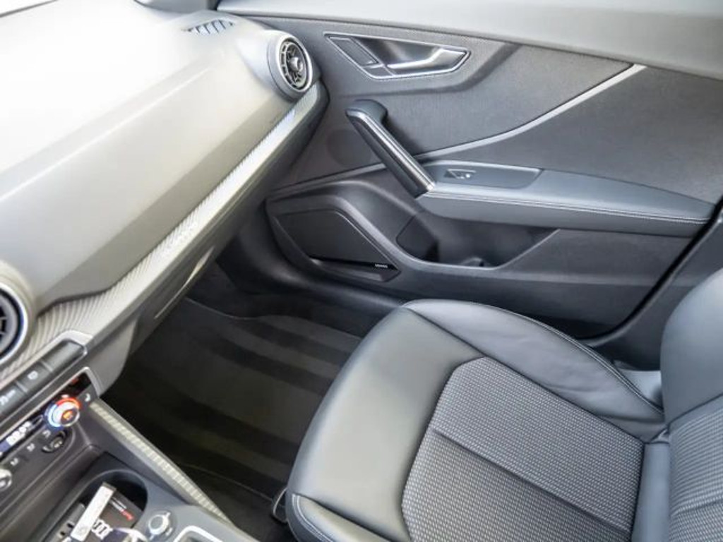 Audi SQ2