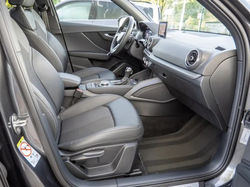 Audi SQ2