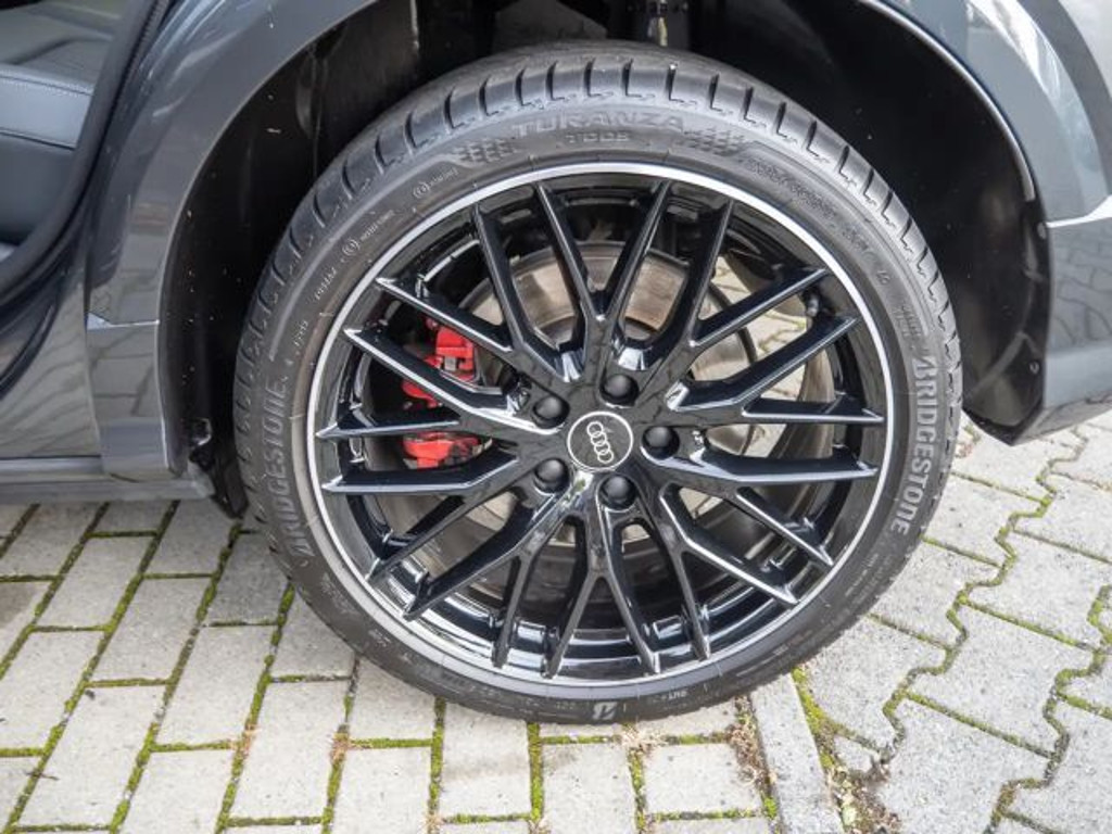 Audi SQ2