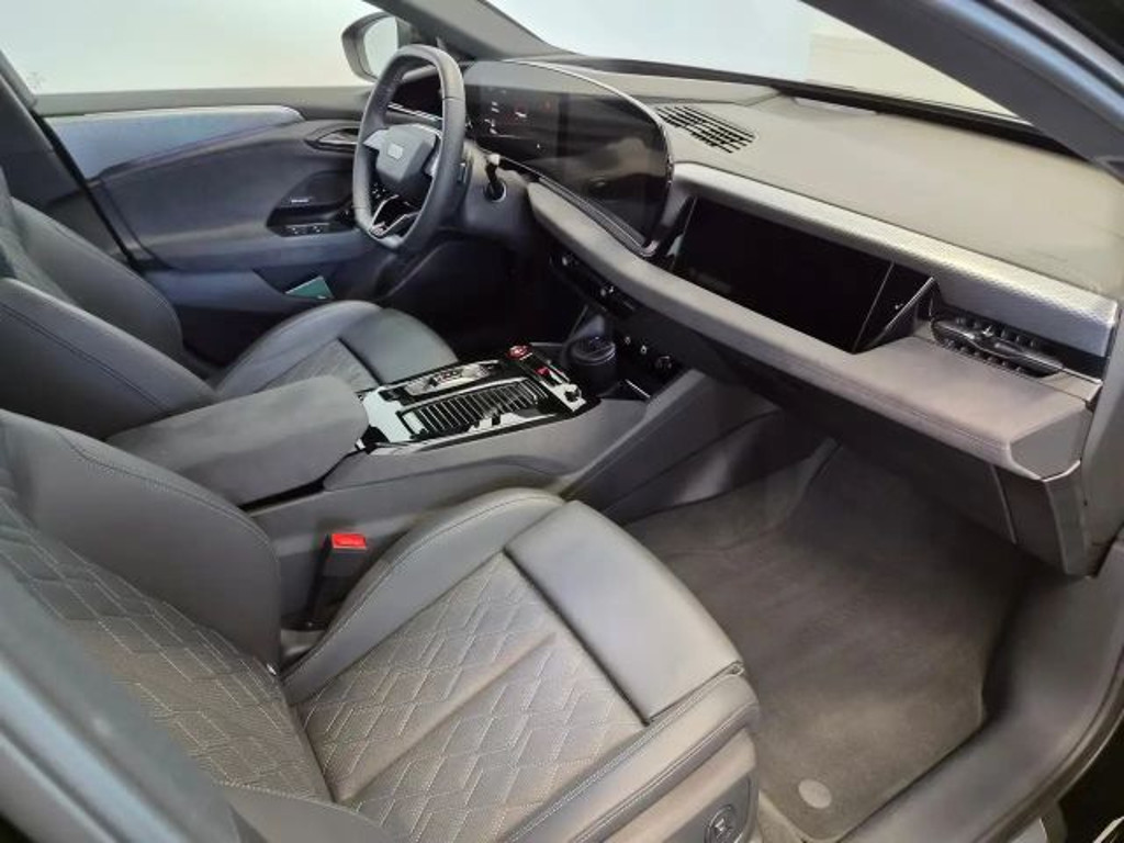Audi S6 e-tron
