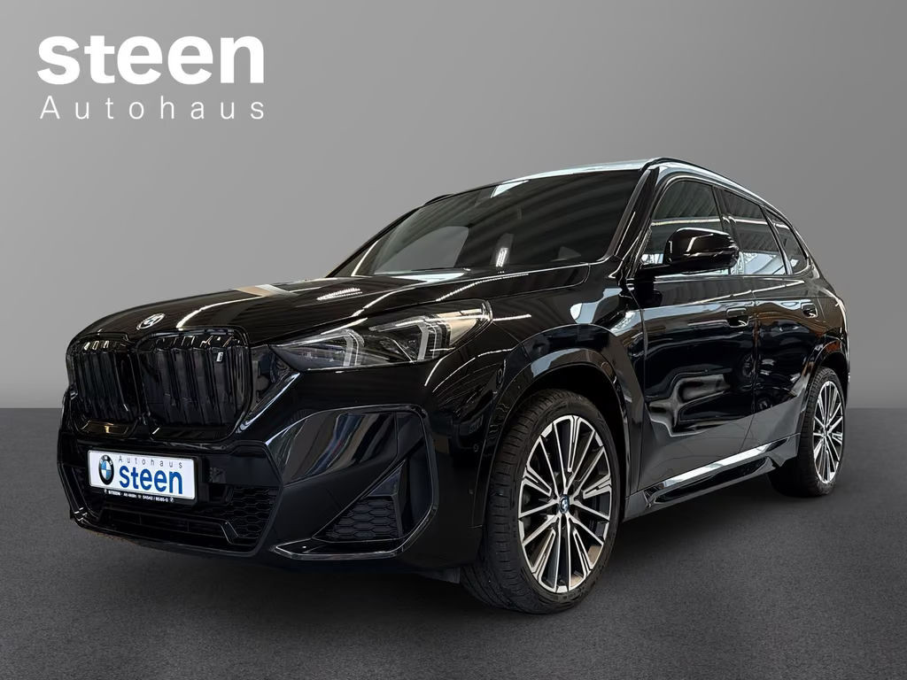 BMW iX1