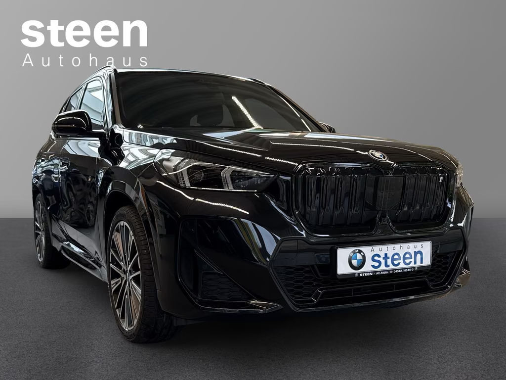 BMW iX1