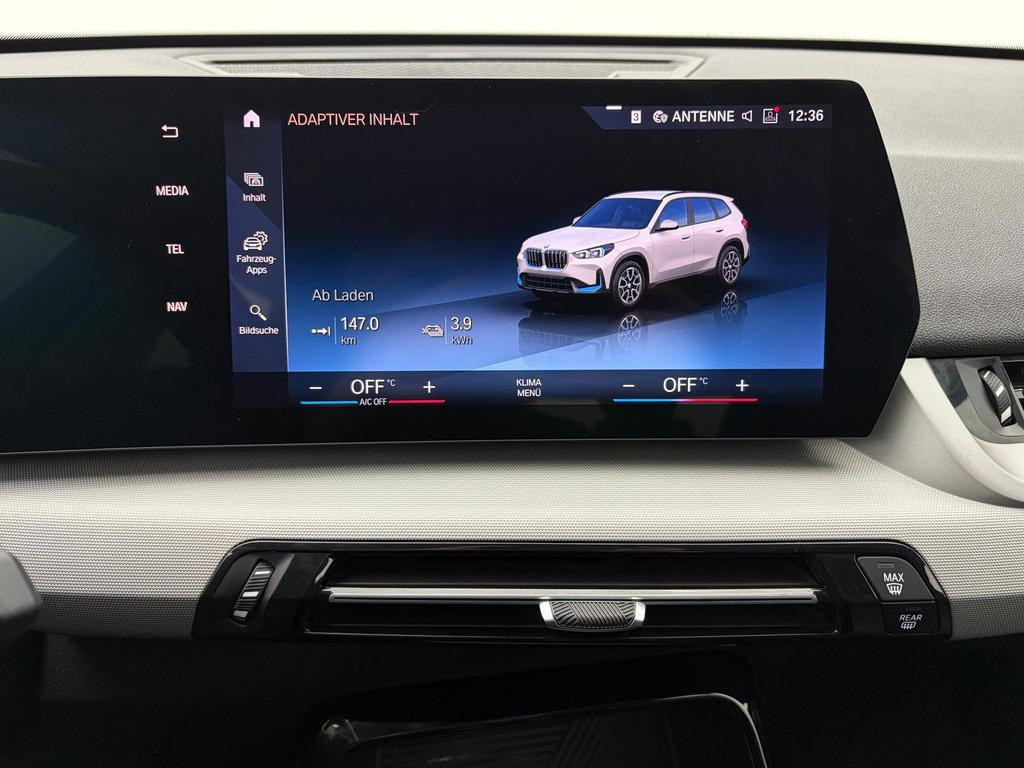 BMW iX1