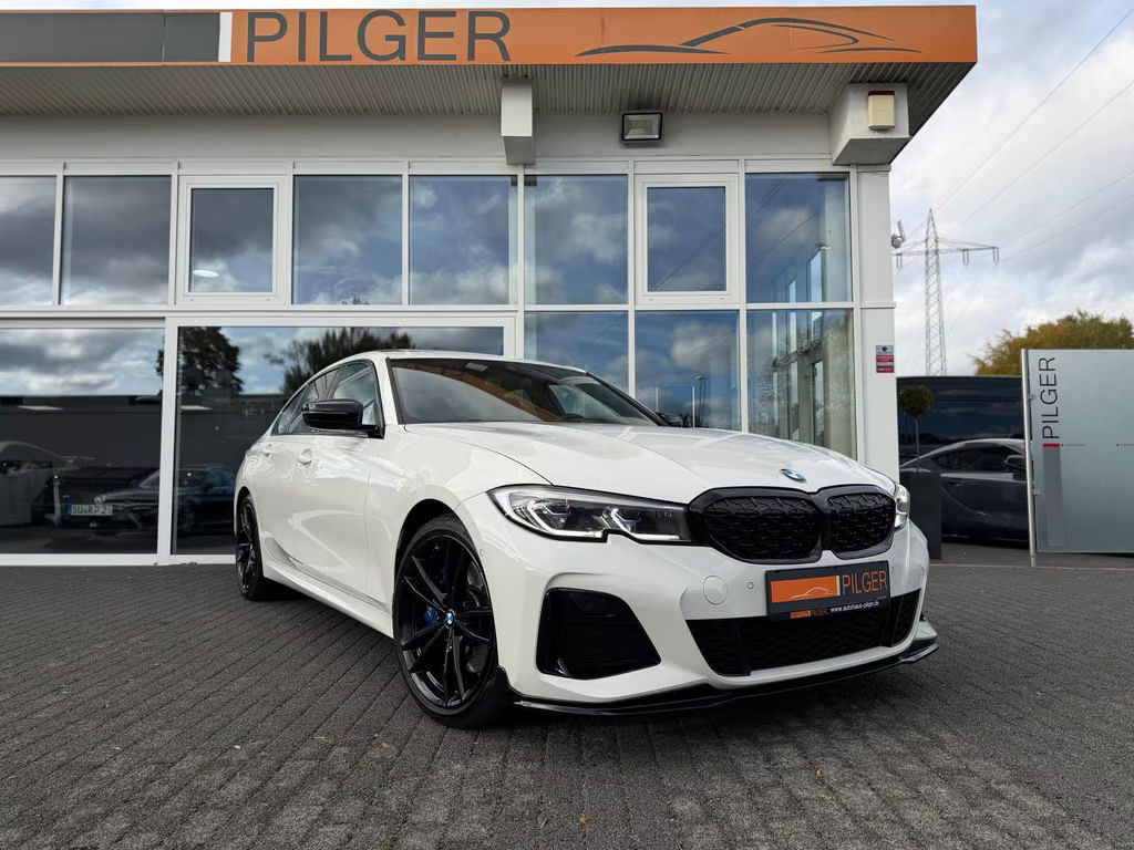 BMW M340 xDrive Sedan M340i