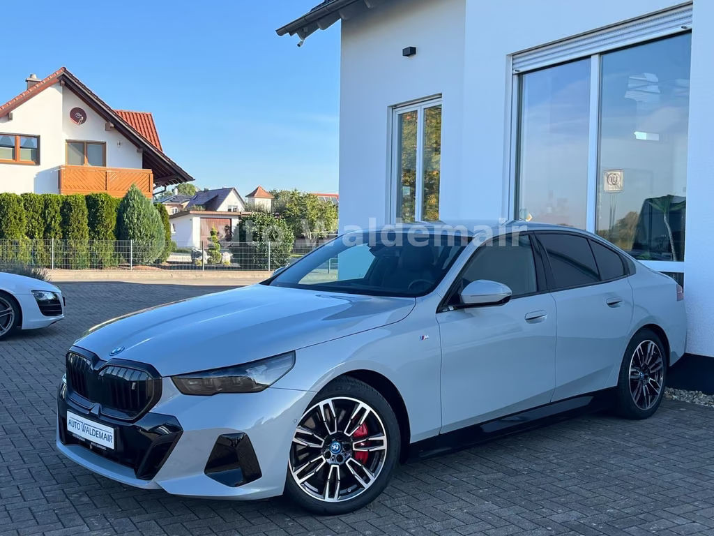 BMW i5 M-Sport Sedan