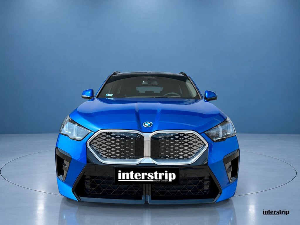 BMW iX2