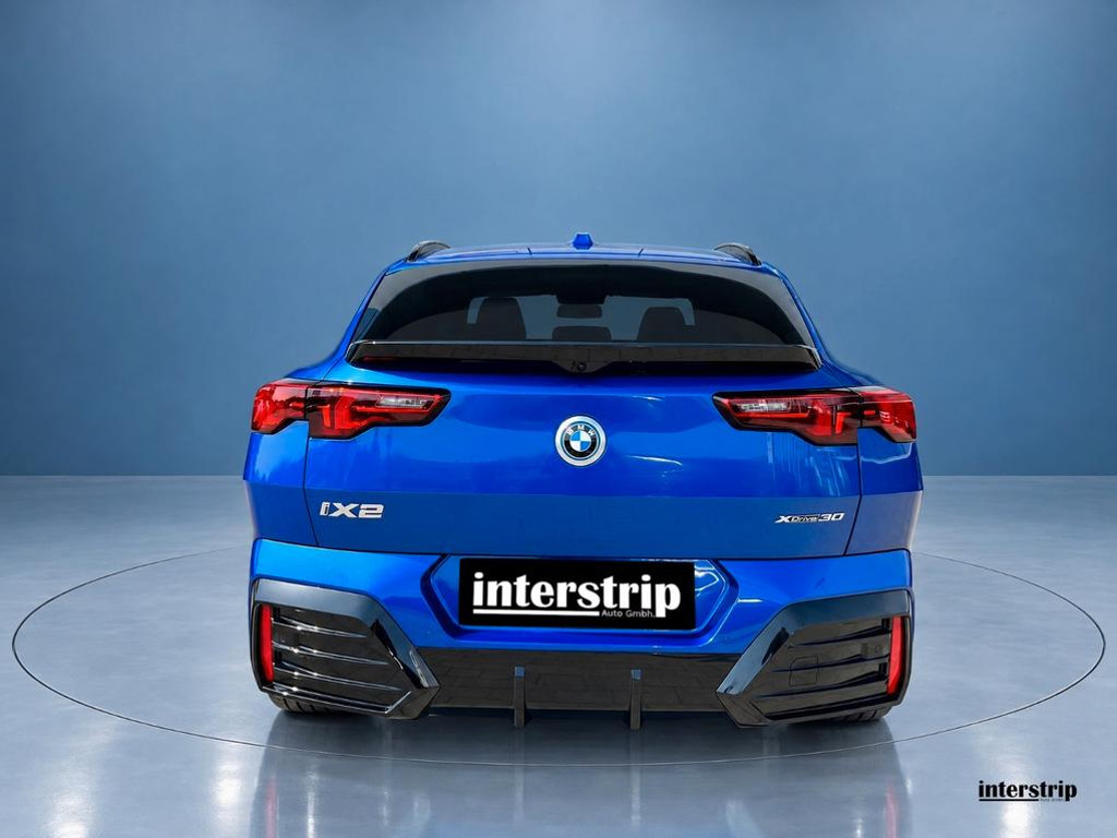 BMW iX2