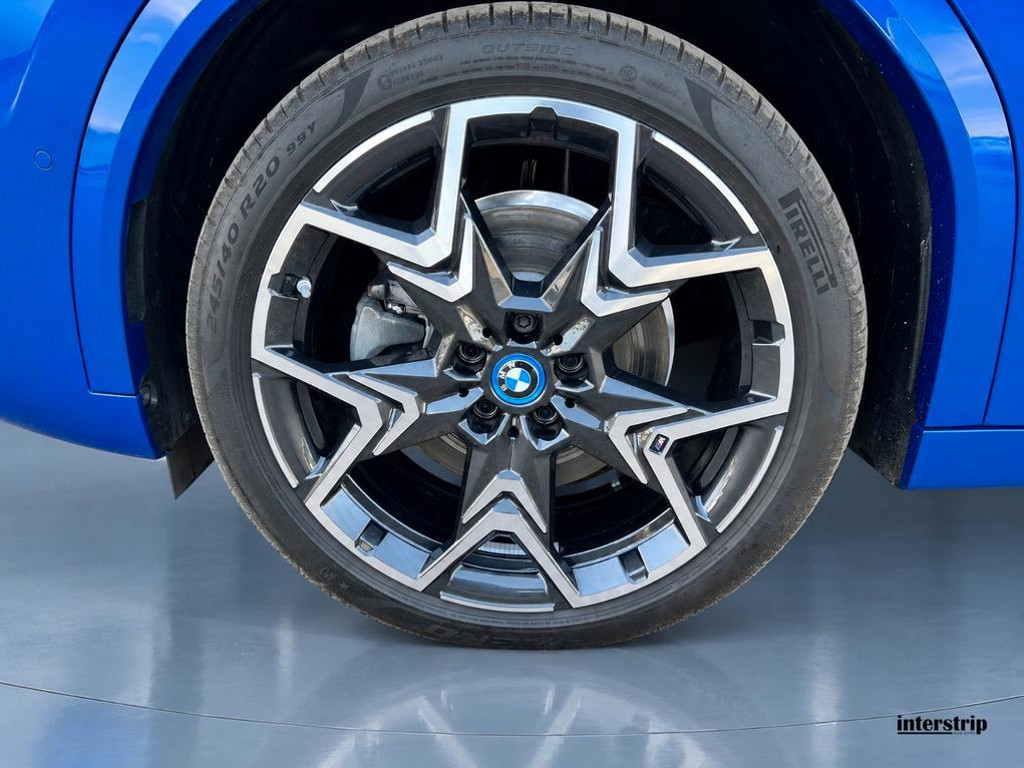BMW iX2