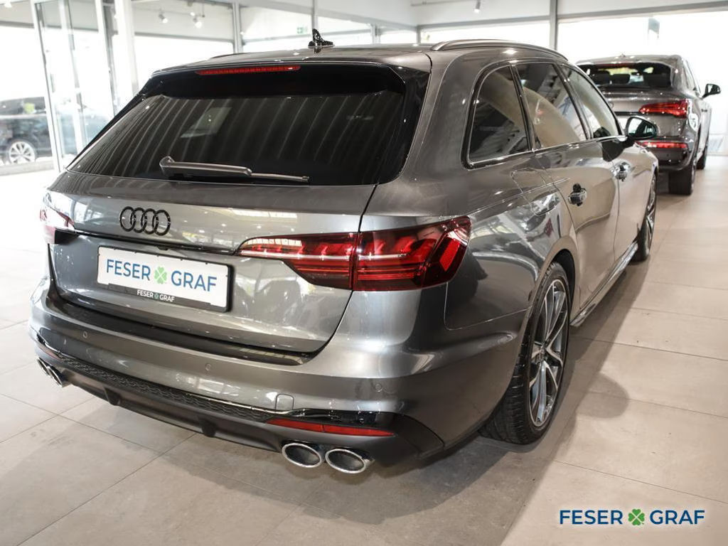 Audi S4