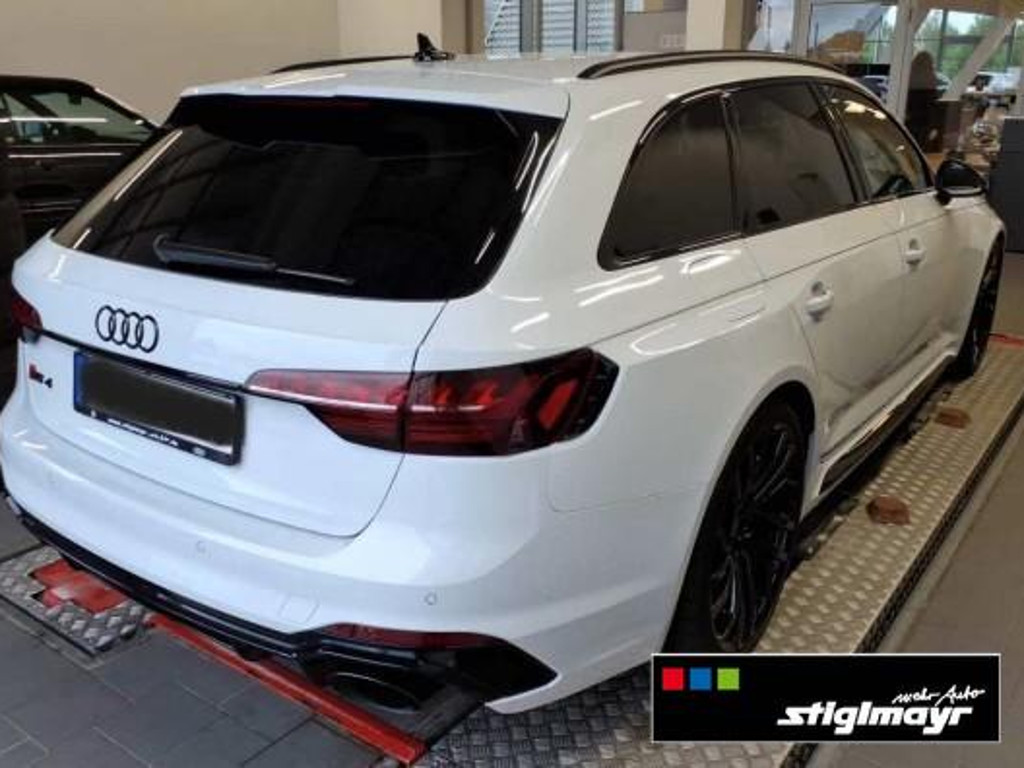 Audi RS4