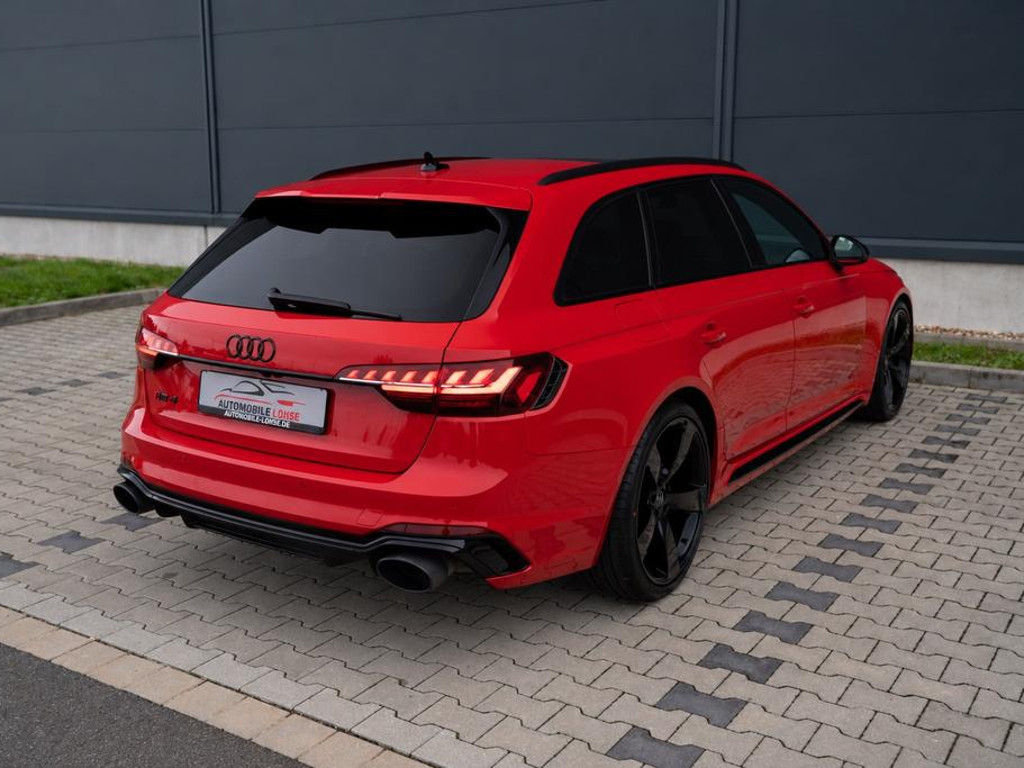 Audi RS4