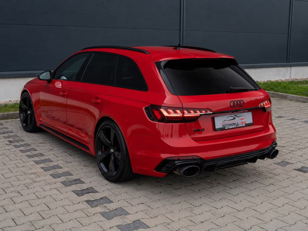 Audi RS4