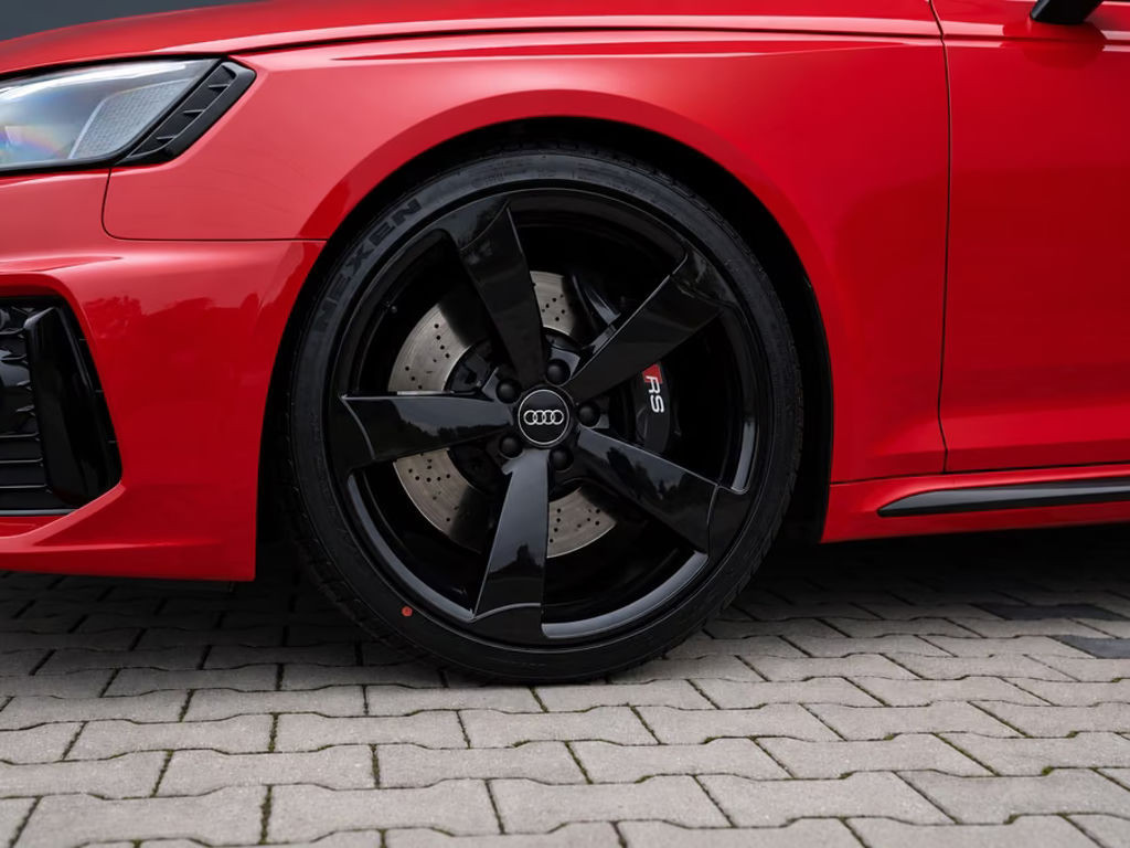 Audi RS4