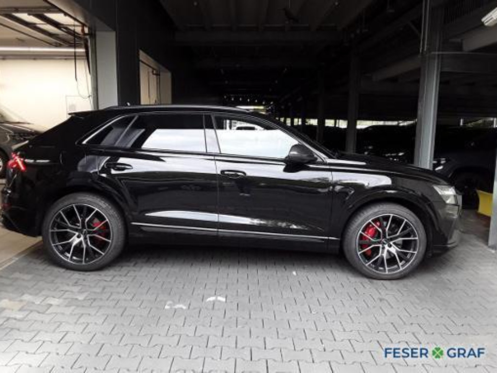 Audi SQ8